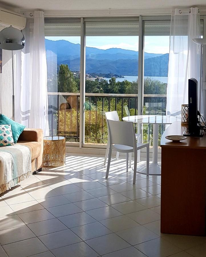 Appartement Saint-Florent, Agréable Studio Climatisé, Vue Panoramique Sur Le Golfe Extérieur photo